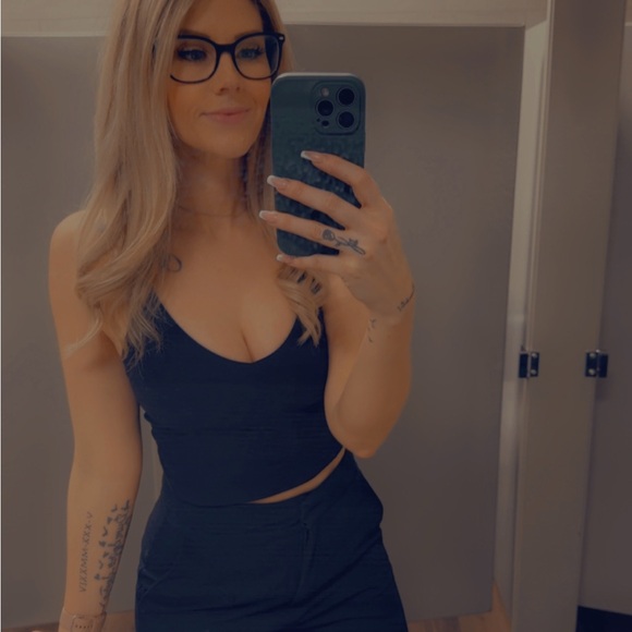 Meet your Posher, Ashleigh - Picture 1 of 1